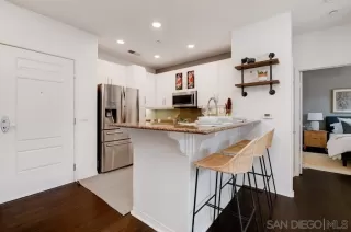 Photo #3: 230014825 Listing 