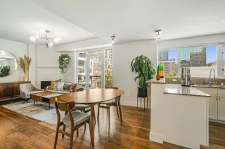 Photo #5: 230014856 Listing