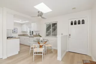 Photo #3: 230014877 Listing