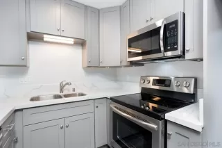 Photo #4: 230014893 Listing