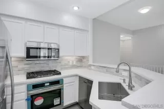 Photo #2: 230014908 Listing 