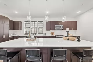 Photo #3: 230014937 Listing