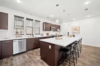 Photo #4: 230014937 Listing