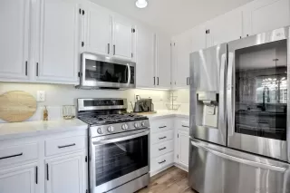 Photo #3: 230015013 Listing