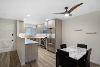 Photo #5: 230015018 Listing