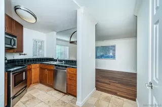 Photo #4: 230015075 Listing