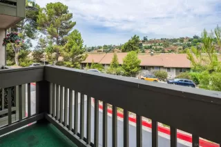 Photo #6: 230015182 Listing 