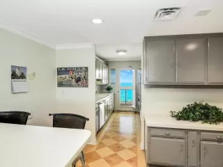 Photo #6: 230015241 Listing