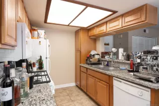 Photo #4: 230015319 Listing