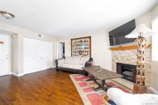 Photo #6: 230015319 Listing