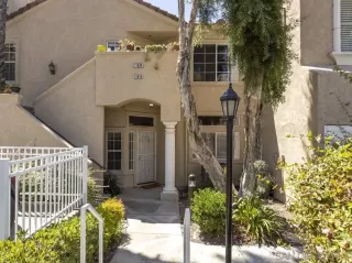 Photo #1: 230015323 Listing