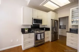 Photo #5: 230015323 Listing