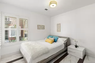 Photo #3: 230015346 Listing