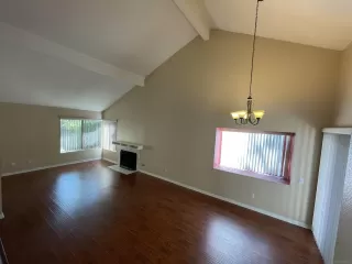 Photo #2: 230015366 Listing