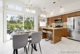 Photo #6: 230015396 Listing