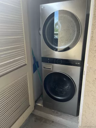 Photo #4: 230015403 Listing