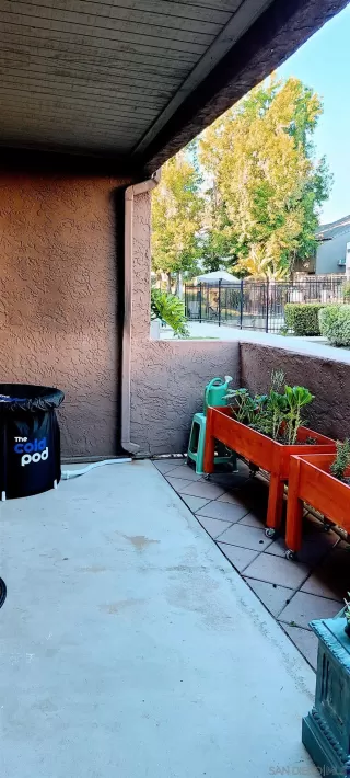 Photo #4: 230015417 Listing