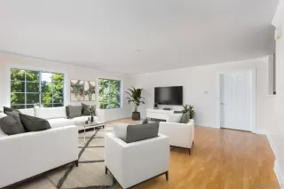 Photo #1: 230015426 Listing