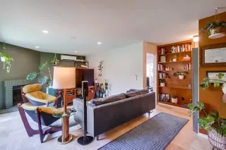 Photo #4: 230015433 Listing