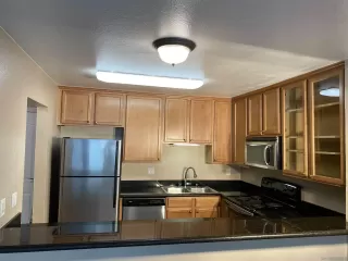 Photo #3: 230015437 Listing 