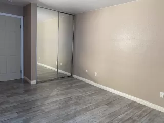 Photo #4: 230015437 Listing 