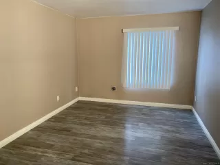 Photo #5: 230015437 Listing 