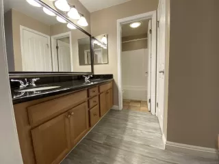 Photo #6: 230015437 Listing 