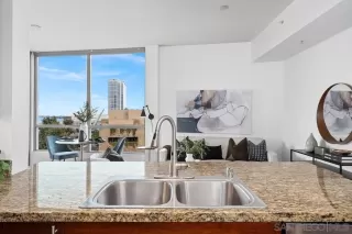 Photo #6: 230015451 Listing 