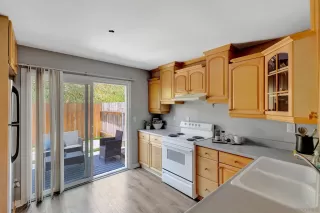 Photo #3: 230015475 Listing 