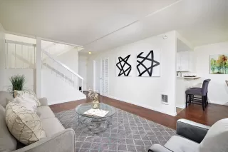 Photo #2: 230015487 Listing