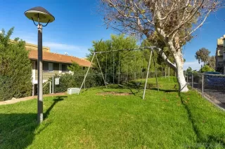 Photo #4: 230015496 Listing 