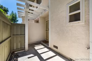 Photo #5: 230015496 Listing 