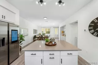 Photo #6: 230015498 Listing