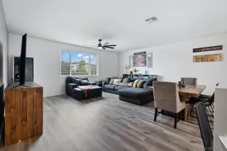 Photo #5: 230015502 Listing