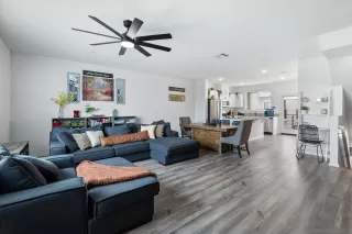 Photo #6: 230015502 Listing