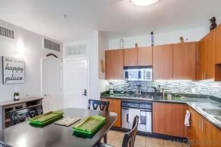 Photo #6: 230015536 Listing