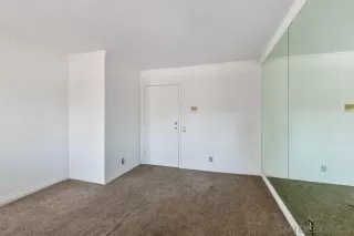 Photo #4: 230015545 Listing 