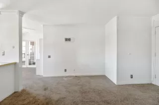 Photo #5: 230015545 Listing 