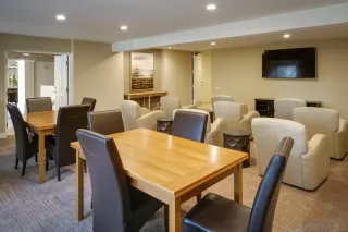 Photo #4: 230015548 Listing