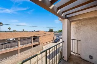 Photo #3: 230015582 Listing