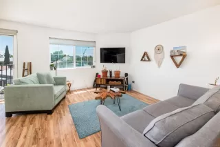 Photo #2: 230015583 Listing