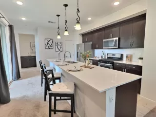 Photo #6: 230015705 Listing