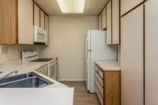 Photo #4: 230015730 Listing 