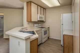 Photo #5: 230015730 Listing 