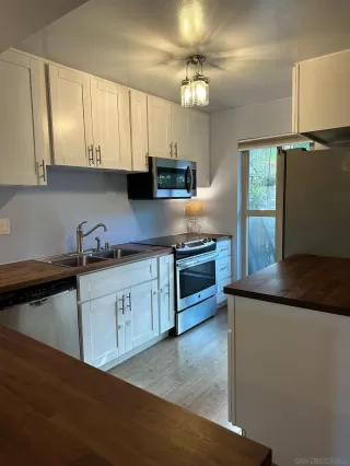 Photo #3: 230015754 Listing