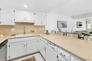 Photo #4: 230015786 Listing