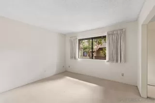 Photo #4: 230015788 Listing 