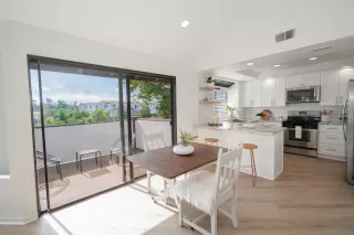 Photo #4: 230015838 Listing