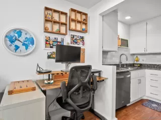 Photo #5: 230015900 Listing