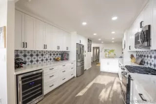 Photo #3: 230015929 Listing